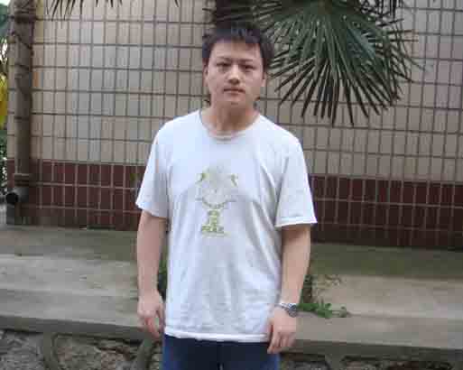 鄢戈成績