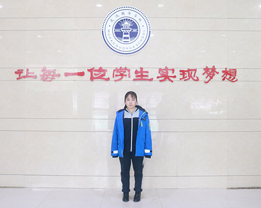 黃瑩成績