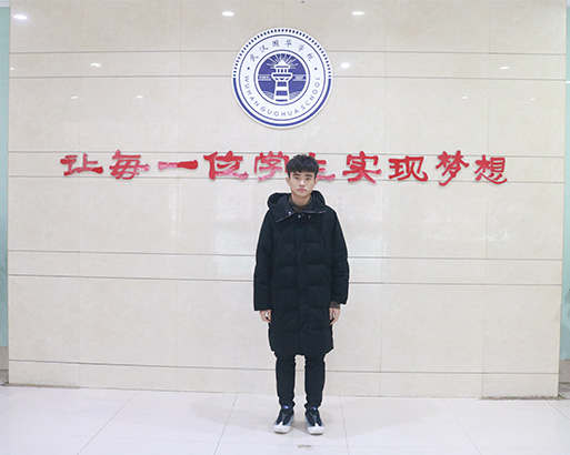 方佳輝成績